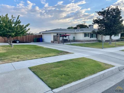 200 Calvin St, Taft, CA 93268 photo 1