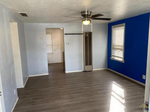 906 Sequoia Dr, Bakersfield, CA 93308 photo 8