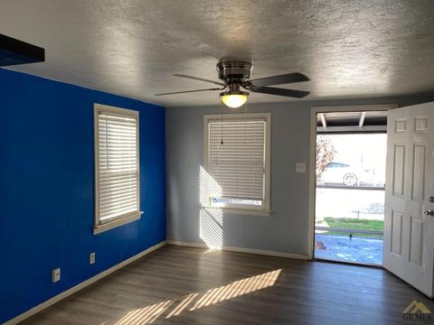 906 Sequoia Dr, Bakersfield, CA 93308 photo 9