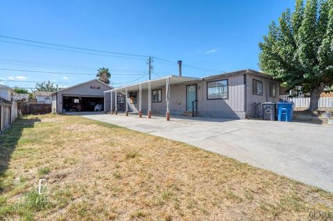 217 E St, Taft, CA 93268 photo 3