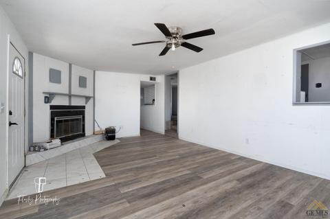 217 E St, Taft, CA 93268 photo 7