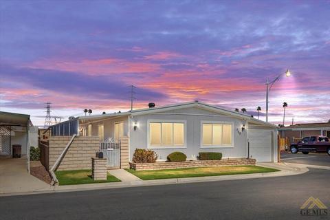 700 44th St, Bakersfield, CA 93301 photo 1