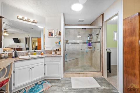 700 44th St, Bakersfield, CA 93301 photo 10