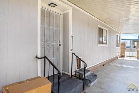 700 44th St, Bakersfield, CA 93301 photo 6