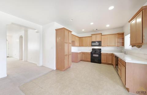2402 Macau St, Bakersfield, CA 93313 photo 20