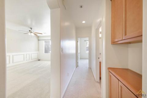 2402 Macau St, Bakersfield, CA 93313 photo 12