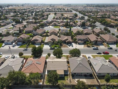 2402 Macau St, Bakersfield, CA 93313 photo 27