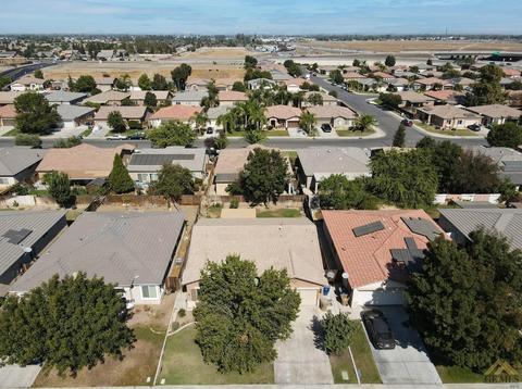 2402 Macau St, Bakersfield, CA 93313 photo 3