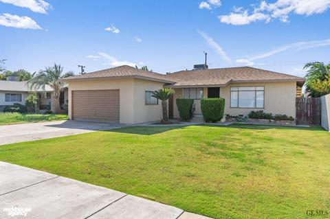 1017 Griffith Ave, Wasco, CA 93280 photo 2