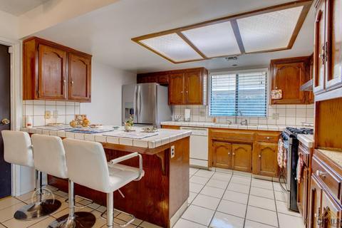 4020 Thatch Ave, Bakersfield, CA 93313 photo 8