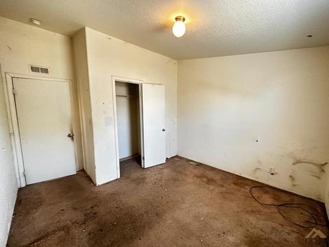 135 Crystal St, Taft, CA 93268 photo 14