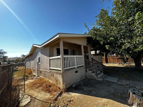 135 Crystal St, Taft, CA 93268 photo 3