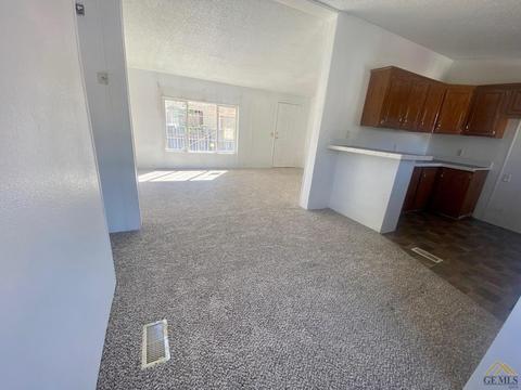 225 Montview Ave, Taft, CA 93268 photo 7