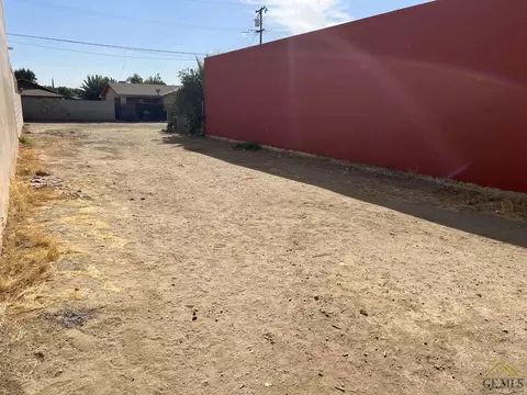 223 Bear Mountain Blvd, Arvin, CA 93203 photo 3