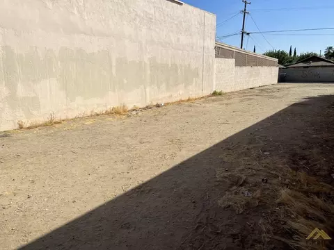 223 Bear Mountain Blvd, Arvin, CA 93203 photo 2