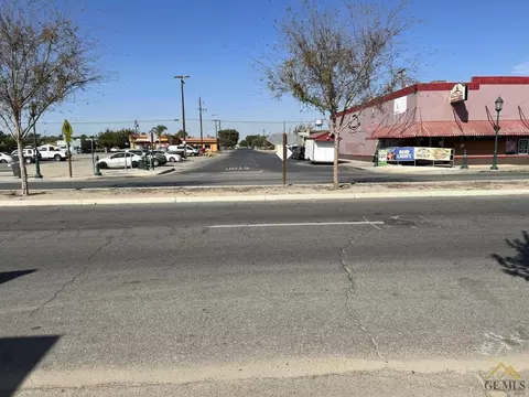 223 Bear Mountain Blvd, Arvin, CA 93203 photo 5