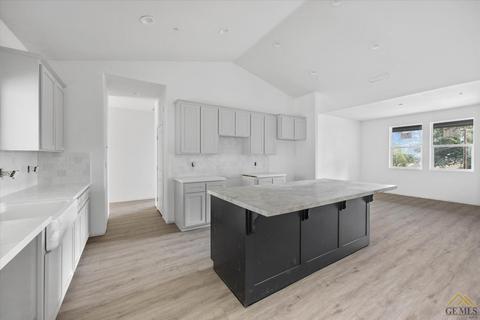 29221 Angus Ct, Tehachapi, CA 93561 photo 14