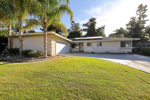 3607 Pickwick Dr, Bakersfield, CA 93306 photo 2