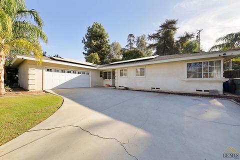 3607 Pickwick Dr, Bakersfield, CA 93306 photo 3