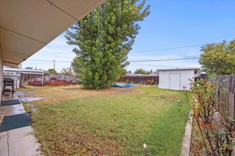 211 Easter St, Bakersfield, CA 93307 photo 28