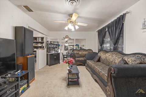 211 Easter St, Bakersfield, CA 93307 photo 5