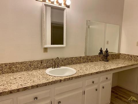 4616 Harris Rd, Bakersfield, CA 93313 photo 18