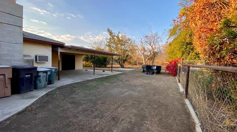 4616 Harris Rd, Bakersfield, CA 93313 photo 28