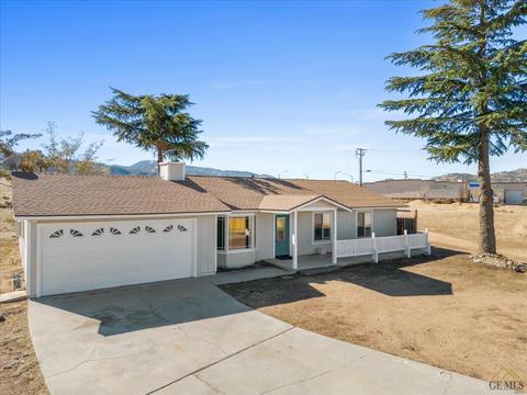 21001 Angel St, Tehachapi, CA 93561 photo 3