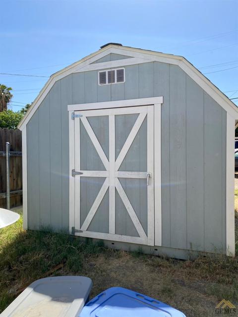 117 Pierce St, Taft, CA 93268 photo 17