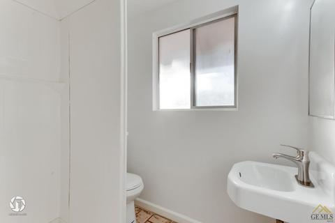 2608 Silver Dr, Bakersfield, CA 93306 photo 52