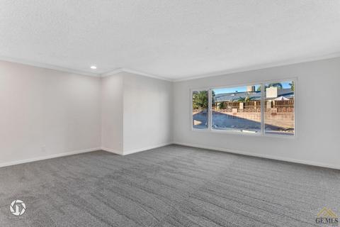 2608 Silver Dr, Bakersfield, CA 93306 photo 10
