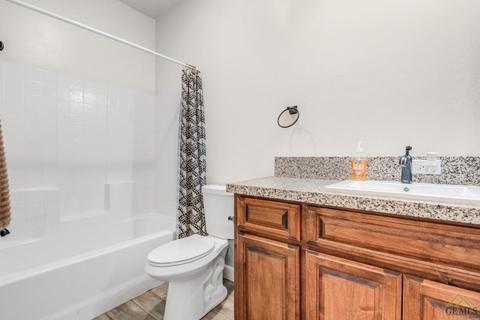 201 E Marengo Ave, Shafter, CA 93263 photo 15