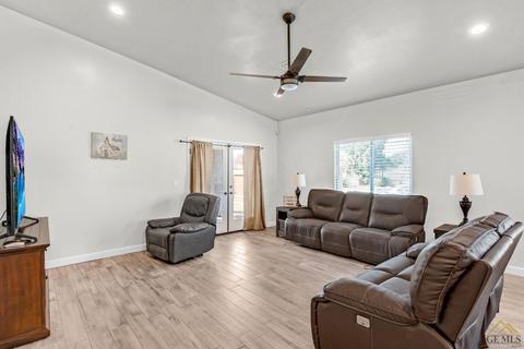 201 E Marengo Ave, Shafter, CA 93263 photo 13