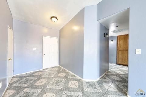 9100 Maxwell Ct, Lamont, CA 93241 photo 15