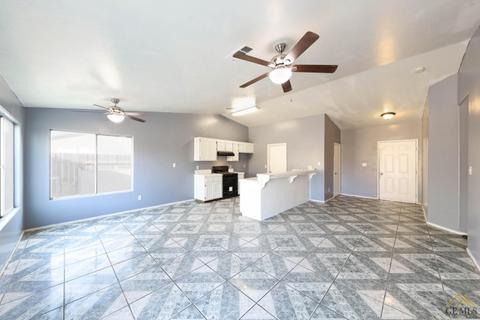 9100 Maxwell Ct, Lamont, CA 93241 photo 8