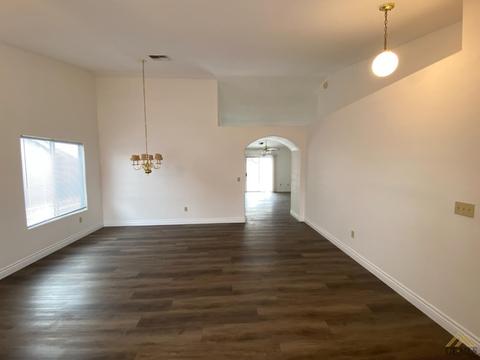 616 Westover Ave, Taft, CA 93268 photo 3