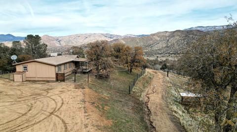 39262 Dewey St, Caliente, CA 93518 photo 4