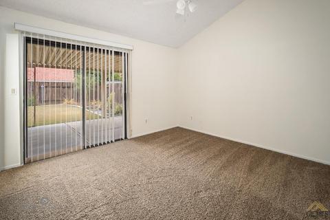 4704 Wetherby Ct, Bakersfield, CA 93311 photo 11