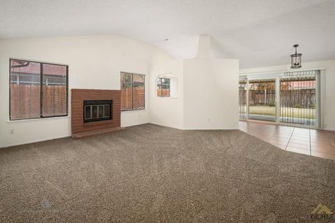 4704 Wetherby Ct, Bakersfield, CA 93311 photo 4