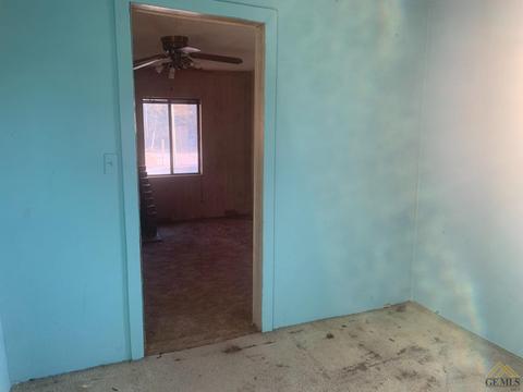 4010 Bishop St, Shafter, CA 93263 photo 8