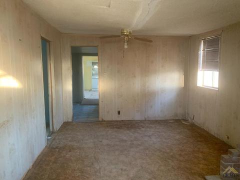 4010 Bishop St, Shafter, CA 93263 photo 6