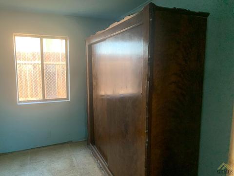 4010 Bishop St, Shafter, CA 93263 photo 9