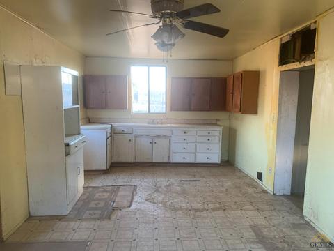 4010 Bishop St, Shafter, CA 93263 photo 13
