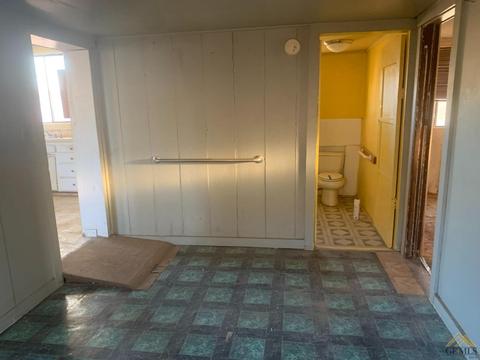 4010 Bishop St, Shafter, CA 93263 photo 12