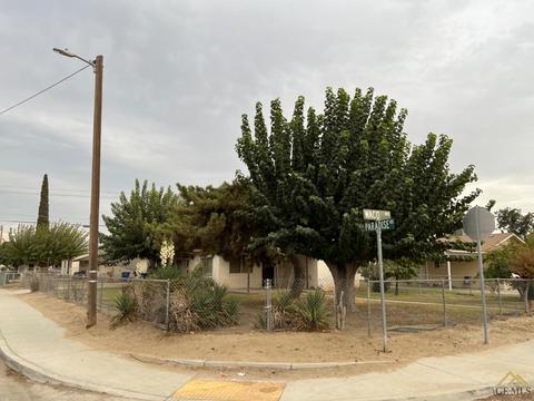 9901 Waco Ave, Lamont, CA 93241 photo 2