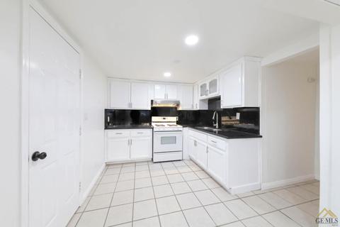10409 Wilson Rd, Lamont, CA 93241 photo 8