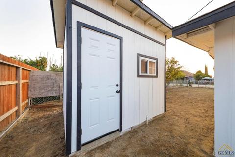 10409 Wilson Rd, Lamont, CA 93241 photo 14