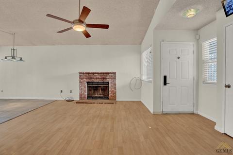 1008 Eubanks Ave, Bakersfield, CA 93307 photo 7