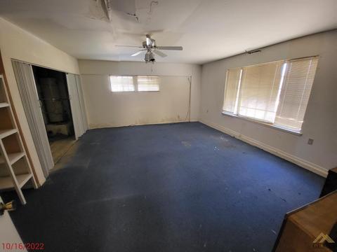 21100 Hacienda Dr, Tehachapi, CA 93561 photo 17