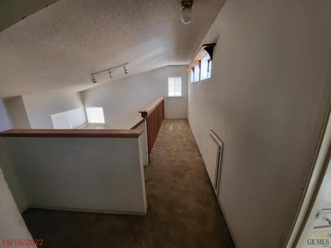 21100 Hacienda Dr, Tehachapi, CA 93561 photo 20